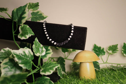 Star Checkerboard Beaded Necklace